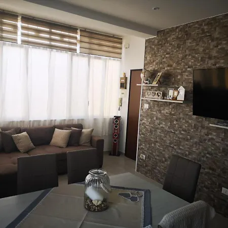 La Casetta Di Maria Apartment